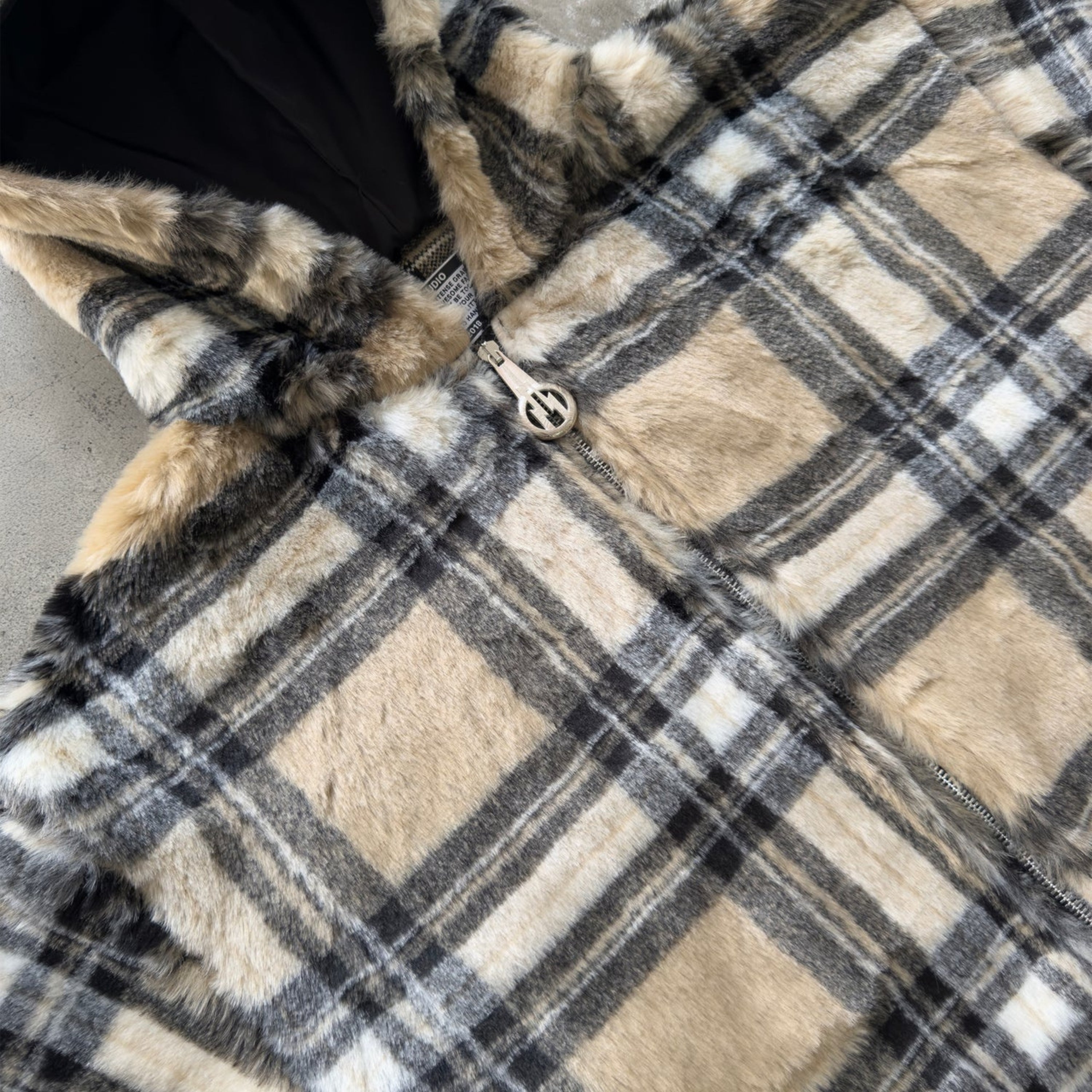 Formy Studio Nuvola Teddy Jacket Beige