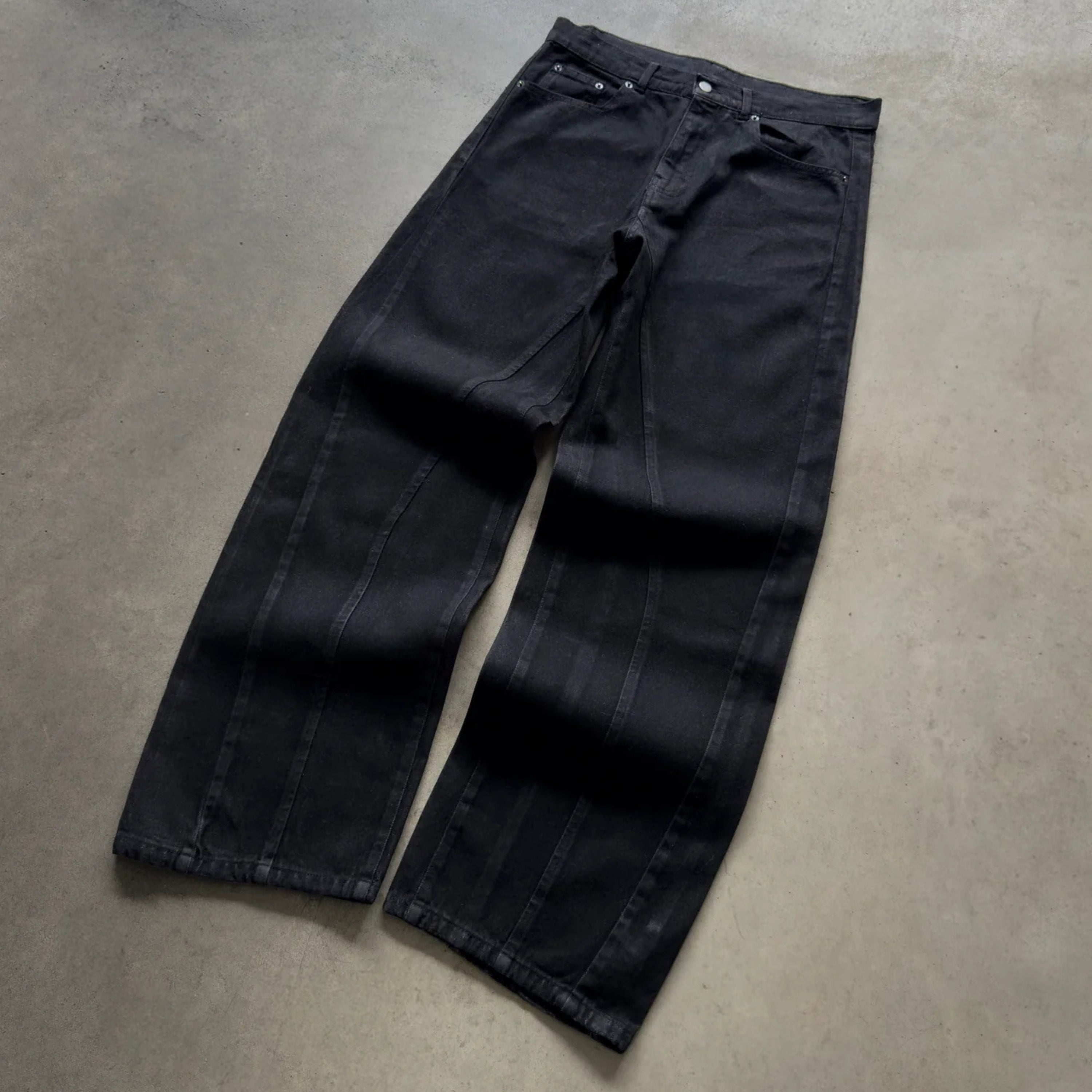 Formy Studio Waxed Raw Denim Black